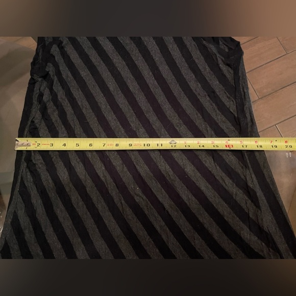 Cabi charcoal/black striped tunic - Picture 7 of 9